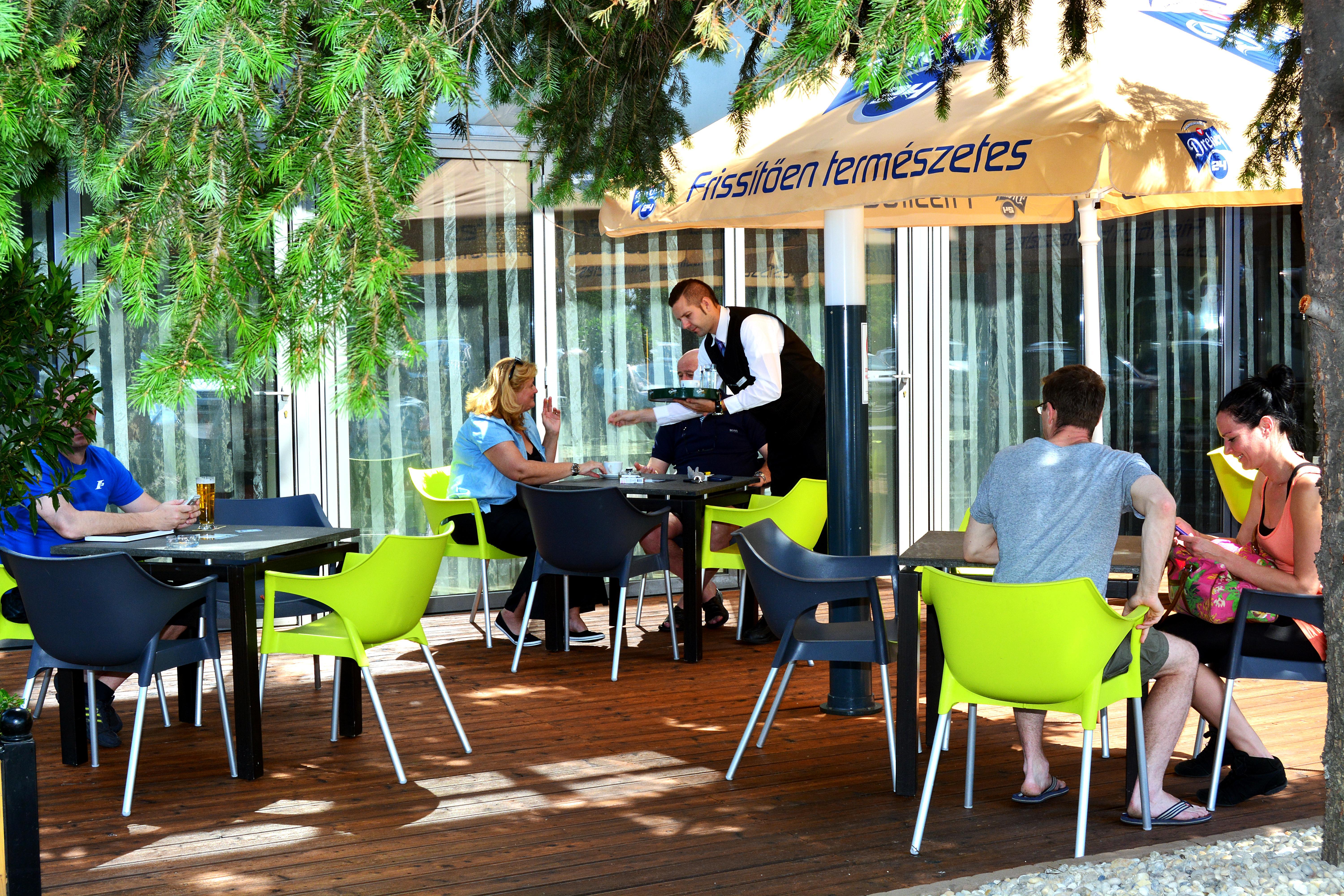 Expo Tower By Mellow Mood Hotels Budapest Exterior photo